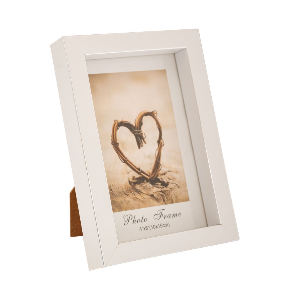 88589 ΛΕΥΚΗ ΠΛΑΣΤΙΚΗ ΚΟΡΝΙΖΑ ΜΕ ΑΣΗΜΙ ΛΕΠΤΟΜΕΡΕΙΑ 10Χ15ΕΚ